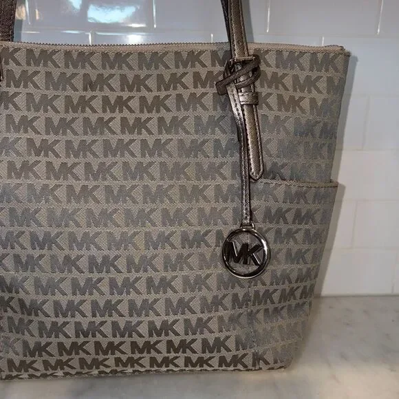 Michael Kors Bag Purse Handbag Pocketbook Charlotte Signature Jet Set Tote Bag